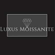Luxus Moissanite Logo
